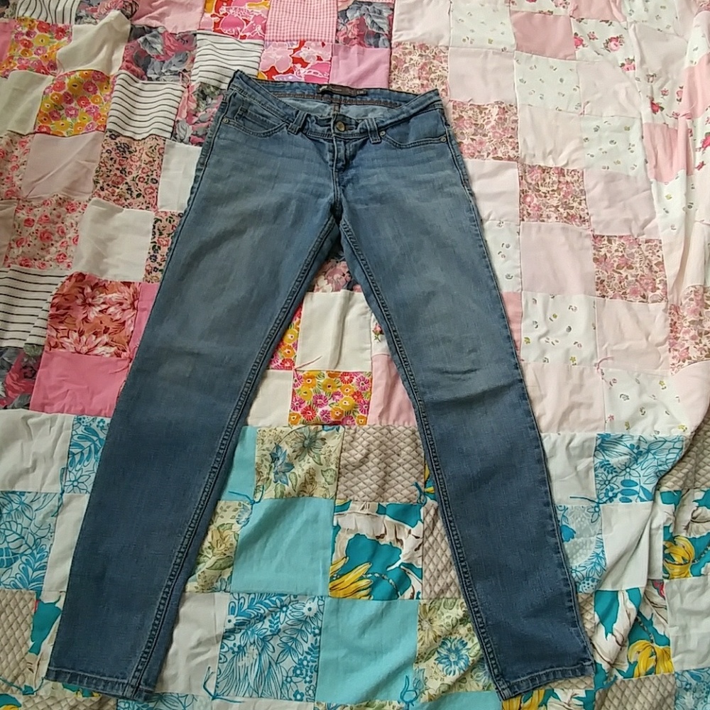 Levi's Demi Curve lowrise skinny